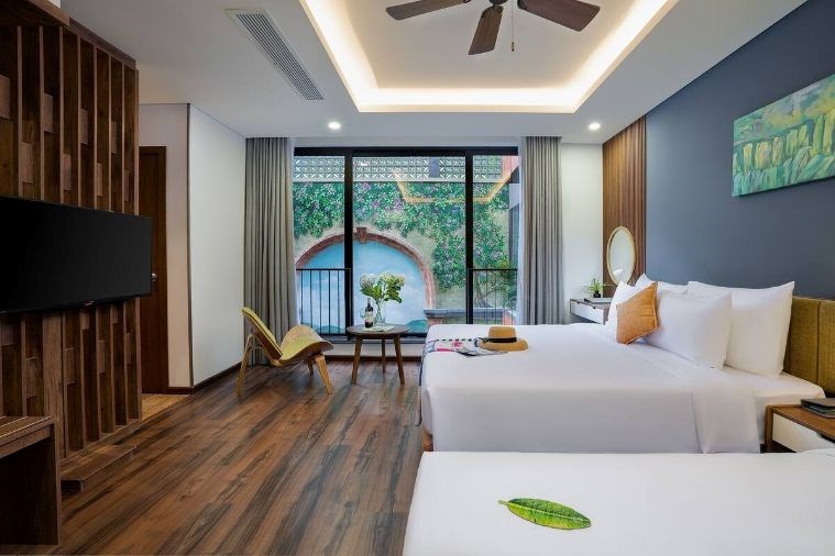 Deluxe Triple Room with Pool View